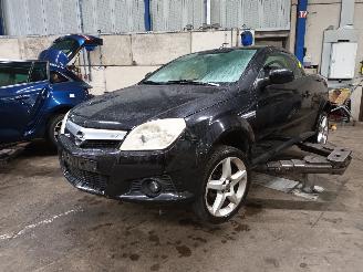 Purkuautot passenger cars Opel Tigra Tigra Twin Top Cabrio 1.8 16V (Z18XE(Euro 4)) [92kW]  (06-2004/12-2010=
) 2005/3