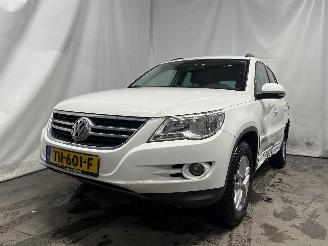 krockskadad bil auto Volkswagen Tiguan Tiguan (5N1/2) SUV 1.4 TSI 16V 4Motion (BWK(Euro 5)) [110kW]  (09-2007=
/07-2018) 2008/10