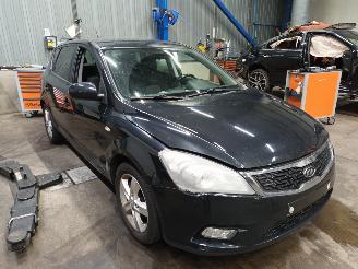 Kia Cee d Cee'd (EDB5) Hatchback 5-drs 1.4 CVVT 16V (G4FA) [66kW]  (08-2009/12-2=
012) picture 2