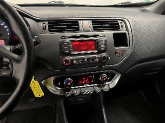 Kia Rio Rio III (UB) Hatchback 1.2 CVVT 16V (G4LA5) [63kW]  (09-2011/12-2017) picture 14