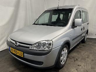 Voiture accidenté Opel Combo Combo Tour (Corsa C) MPV 1.6 (Z16SE) [64kW]  (10-2001/09-2006) 2003/7