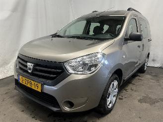 krockskadad bil auto Dacia Dokker Dokker (0S) MPV 1.2 TCE 16V (H5F-408) [85kW]  (11-2012/12-2021) 2015/2