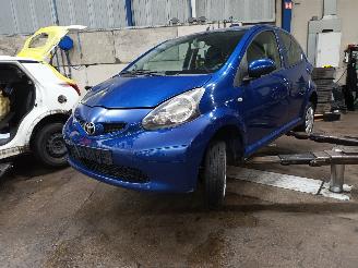 Auto da rottamare Toyota Aygo Aygo (B10) Hatchback 1.0 12V VVT-i (1KR-FE) [50kW]  (07-2005/05-2014) 2008/5