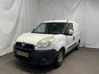 Voiture accidenté Fiat Doblo Doblo Cargo (263) Van 1.3 D Multijet (263.A.2000) [66kW]  (02-2010/12-=
2023) 2011/11