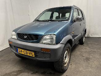 uszkodzony samochody osobowe Daihatsu Terios Terios (J1) Terreinwagen 1.3 16V 4x4 (HC-EJ) [62kW]  (10-1997/10-2000)= 2000/9