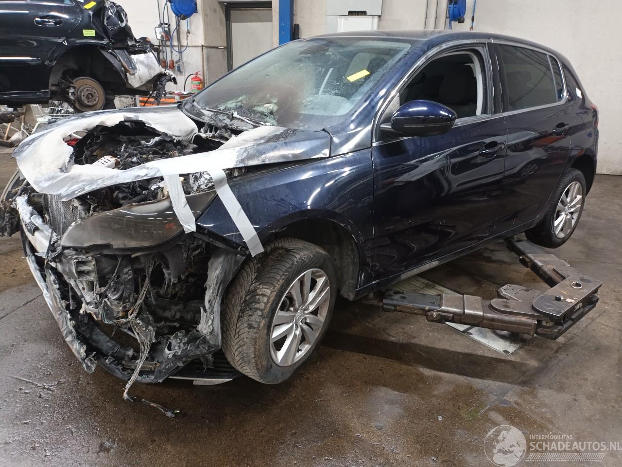 Peugeot 308 308 (L3/L8/LB/LH/LP) Hatchback 5-drs 1.2 12V e-THP PureTech 110 (EB2DT=
(HNZ)) [81kW]  (11-2013/06-2021)