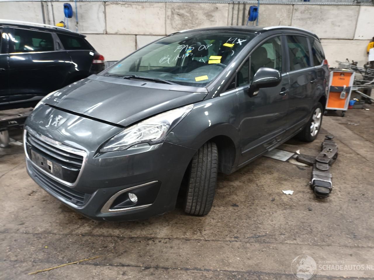 Peugeot 5008 5008 I (0A/0E) MPV 1.2 12V e-THP PureTech 130 (EB2DTS(HNY)) [96kW]  (0=
1-2015/03-2017)