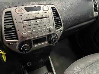 Hyundai I-20 i20 Hatchback 1.2i 16V (G4LA) [57kW]  (09-2008/12-2012) picture 20