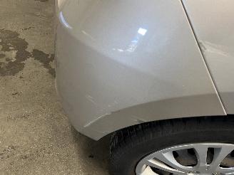 Hyundai I-20 i20 Hatchback 1.2i 16V (G4LA) [57kW]  (09-2008/12-2012) picture 8