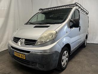 damaged passenger cars Renault Trafic Trafic New (FL) Van 2.0 dCi 16V 90 (M9R-780) [66kW]  (08-2006/06-2014)= 2012/6
