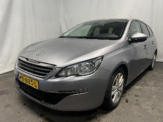 Schadeauto Peugeot 308 308 SW (L4/L9/LC/LJ/LR) Combi 5-drs 1.6 BlueHDi 120 (DV6FC(BHZ)) [88kW=
]  (03-2014/12-2021) 2015/12