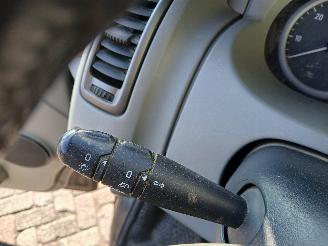 Opel Vivaro Vivaro Van 2.0 CDTI (M9R-692(M9R-F6)) [66kW]  (08-2006/07-2014) picture 13