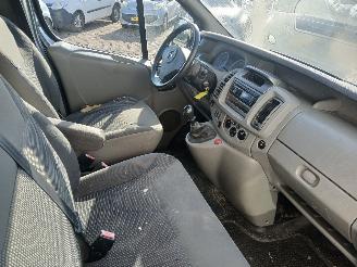 Opel Vivaro Vivaro Van 2.0 CDTI (M9R-692(M9R-F6)) [66kW]  (08-2006/07-2014) picture 8