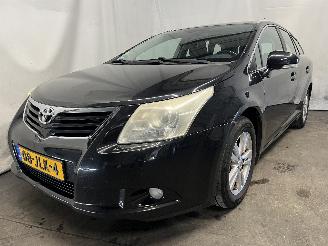 Damaged car Toyota Avensis Avensis Wagon (T27) Combi 2.0 16V D-4D-F (1AD-FTV(Euro 4)) [93kW]  (11=
-2008/10-2018) 2009/7