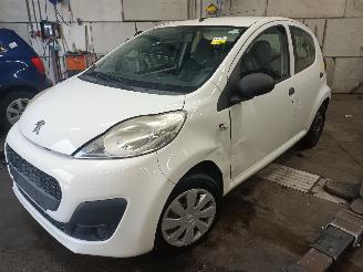 demontáž osobní automobily Peugeot 107 107 Hatchback 1.0 12V (384F(1KR)) [50kW]  (06-2005/05-2014) 2012/6