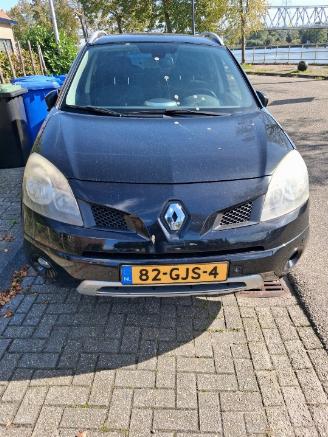 Damaged car Renault Koleos Koleos I SUV 2.5 16V (2TR-700) [126kW]  (09-2008/06-2017) 2008/7