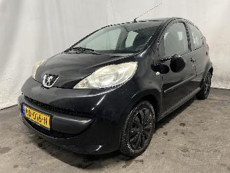 Peugeot 107 107 Hatchback 1.0 12V (384F(1KR)) [50kW]  (06-2005/05-2014) picture 3