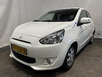 skadebil auto Mitsubishi Space-star Space Star (A0) Hatchback 1.0 12V (3A90(Euro 5)) [52kW]  (05-2012/...)= 2015/5