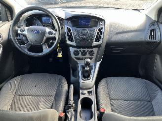 Ford Focus Focus 3 Wagon Combi 1.6 TDCi ECOnetic (NGDB) [77kW]  (05-2012/05-2018)= picture 13