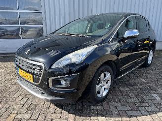 Coche accidentado Peugeot 3008 3008 I (0U/HU) MPV 2.0 HYbrid4 16V (DW10CTED4(RHC)) [147kW]  (02-2011/=
08-2016) 2014/2