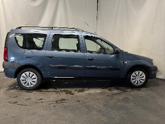 Dacia Logan Logan (LS) Sedan 1.6 (K7M-710) [64kW]  (09-2004/10-2012) picture 6