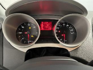 Seat Ibiza Ibiza IV (6J5) Hatchback 5-drs 1.6 TDI 105 (CLNA) [77kW]  (05-2009/05-=
2015) picture 21
