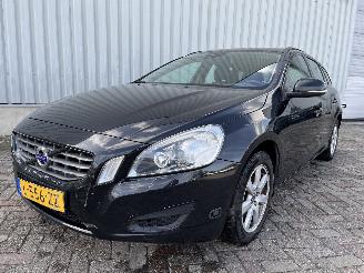 krockskadad bil auto Volvo V-60 V60 I (FW/GW) Combi 1.6 T4 16V Flexifuel (B4164T2) [132kW]  (04-2011/1=
2-2015) 2013/3