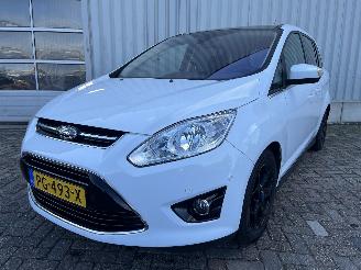 Vaurioauto  passenger cars Ford Grand C-Max Grand C-Max (DXA) MPV 2.0 TDCi 16V (TXDB(Euro 5)) [120kW]  (12-2010/06=
-2019) 2014/3