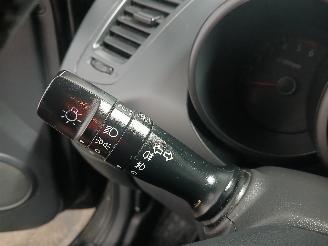 Kia Soul Soul I (AM) MPV 1.6 CRDi 16V (D4FB) [94kW]  (02-2009/03-2014) picture 14