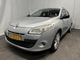 Damaged car Renault Mégane Megane III Grandtour (KZ) Combi 5-drs 1.4 16V TCe 130 (H4J-700(H4J-A7)=
) [96kW]  (05-2009/02-2016) 2011/9