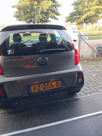 Vaurioauto  passenger cars Kia Picanto Picanto (TA) Hatchback 1.0 12V (G3LA) [49kW]  (05-2011/06-2017) 2017/3