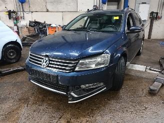 Vrakbiler auto Volkswagen Passat Passat Variant (365) Combi 1.6 TDI 16V Bluemotion (CAYC(Euro 5)) [77kW=
]  (08-2010/12-2014) 2014/7
