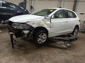 Purkuautot passenger cars Volkswagen Polo Polo VI (AW1) Hatchback 5-drs 1.0 TSI 12V (DKLA) [70kW]  (06-2017/...)= 2019/3