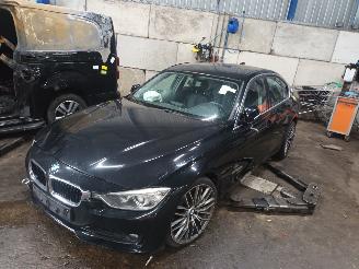 Vrakbiler auto BMW 3-serie 3 serie (F30) Sedan 320i 1.6 16V EfficientDynamicsEdition (N13-B16A) [=
125kW]  (04-2012/06-2016) 2013/3
