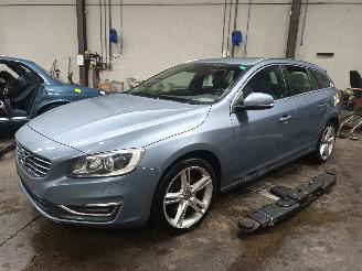 Auto da rottamare Volvo V-60 V60 I (FW/GW) Combi 2.0 D4 16V (D4204T14) [140kW]  (03-2015/05-2018) 2016/10