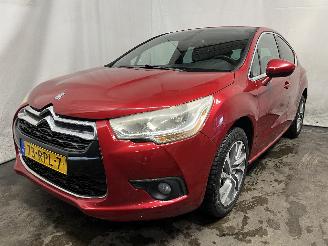 Voiture accidenté Citroën DS4 DS4 (NX) Hatchback 1.6 16V VTi 120 (EP6C(5FS)) [88kW]  (04-2011/07-201=
5) 2011/7
