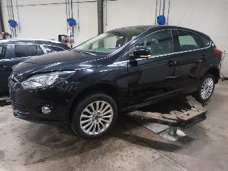 Vrakbiler auto Ford Focus Focus 3 Hatchback 1.6 Ti-VCT 16V 125 (PNDA) [92kW]  (07-2010/05-2018) 2012/1