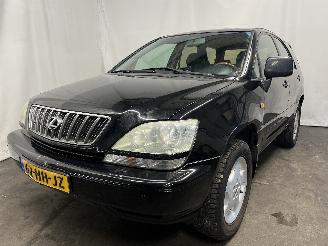 Unfallwagen Lexus RX RX (MCU15) SUV 300 V6 24V VVT-i (1MZ-FE) [148kW]  (10-2000/05-2003) 2002/1
