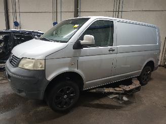  Volkswagen Transporter Transporter T5 Van 2.5 TDi (AXD) [96kW]  (04-2003/11-2009) 2005