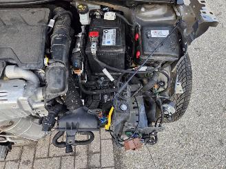 Peugeot 2008 1.2 130 PK automaat GT-Line picture 18