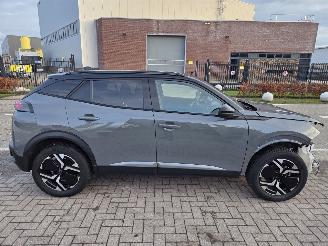 Peugeot 2008 1.2 130 PK automaat GT-Line picture 4