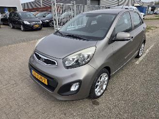 Schadeauto Kia Picanto 1.2 CVVT Comfort Pack 2012/6
