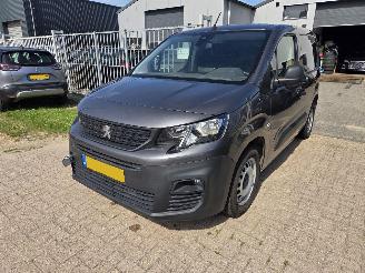 damaged commercial vehicles Peugeot Partner 1.5 BlueHDI Premium automaat | Motorschade 2020/12