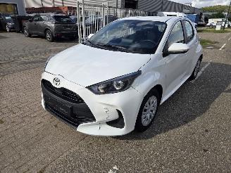 Schadeauto Toyota Yaris Hybrid 2026/4