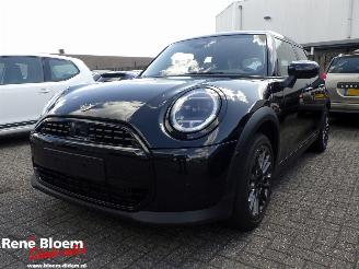 Auto incidentate Mini Cooper 1.5 Classic pakket 5-drs 2024/11