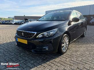 krockskadad bil auto Peugeot 308 SW 1.2 PureTech Premium 131pk 2018/6