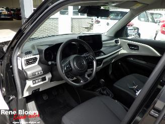 Suzuki Swift 1.2 Select Smart Hybrid picture 11