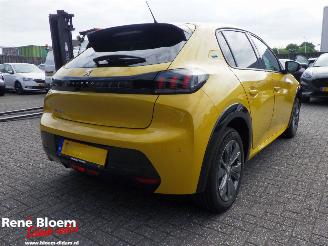 Auto incidentate Peugeot e-208 EV Allure 50kWh 136pk Automaat 2023/3