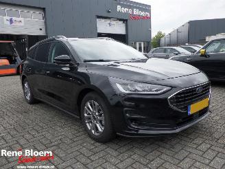 Ford Focus 1.0 EcoBoost Titanium Hybrid picture 2