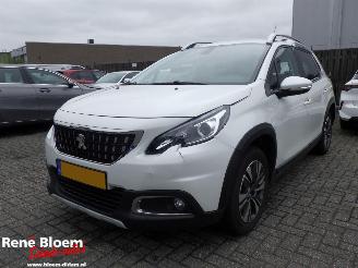 krockskadad bil auto Peugeot 2008 1.2 PureTech Navi GT-Line 2018/2